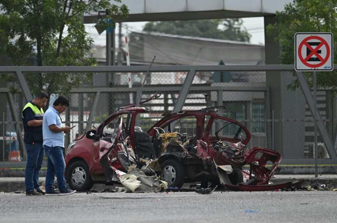The Ecuadoran cities of Guayaquil and Esmeraldas were hit by a series of attacks Tuesday in an escalating gang war The Ecuadoran cities of Guayaquil and Esmeraldas were hit by a series of attacks Tuesday in an escalating gang war