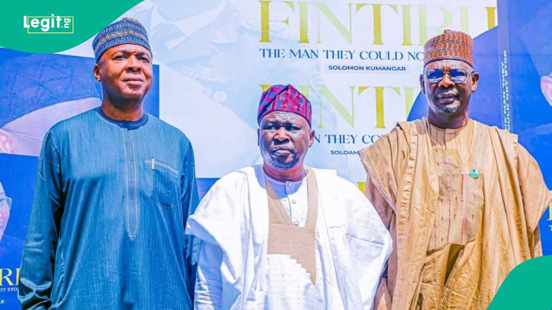 Gwamna Sule ya yi zawarcin Saraki da Fintiri zuwa APC Gwamna Sule ya yi zawarcin Saraki da Fintiri zuwa APC