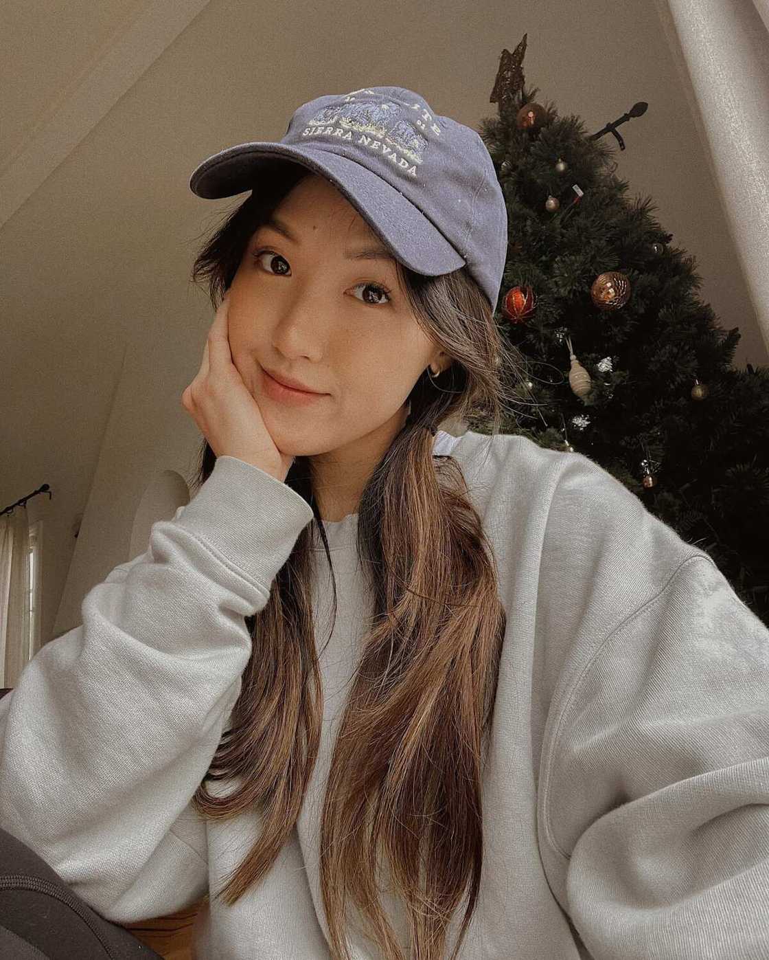 Weylie Hoang’s biography Weylie Hoang’s biography