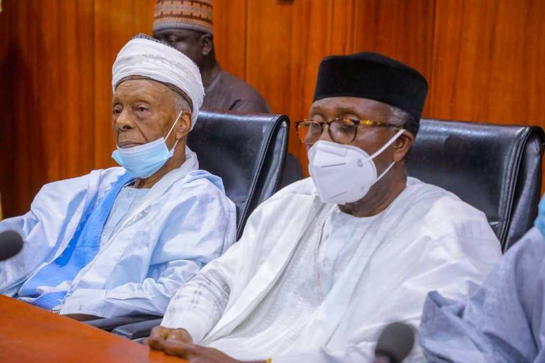 Tsaro: Kungiyar dattijan arewa ta tona asirin sabuwar hanyar shigo da makamai yankin Tsaro: Kungiyar dattijan arewa ta tona asirin sabuwar hanyar shigo da makamai yankin