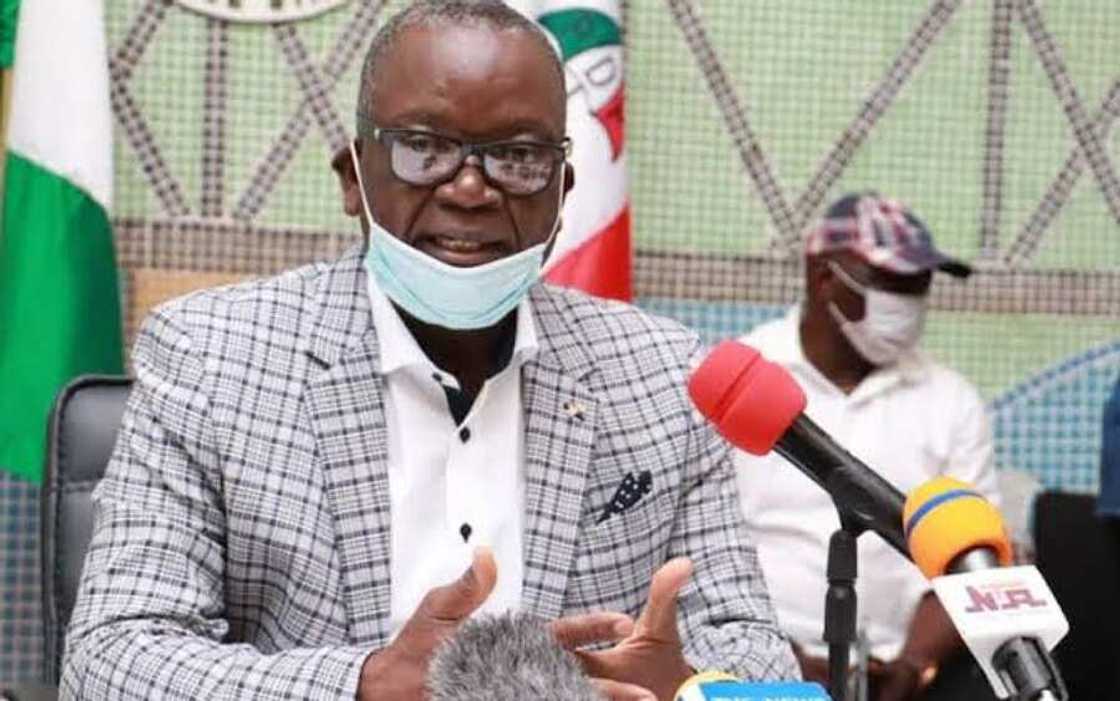 Gwamna Samuel Ortom ya barranta daga tafiyar Atiku Gwamna Samuel Ortom ya barranta daga tafiyar Atiku