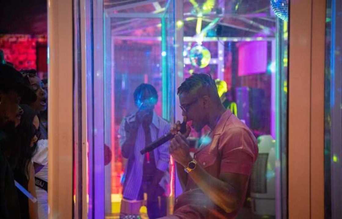 LadiPoe in the building. Photo source: Africa Magic LadiPoe in the building. Photo source: Africa Magic