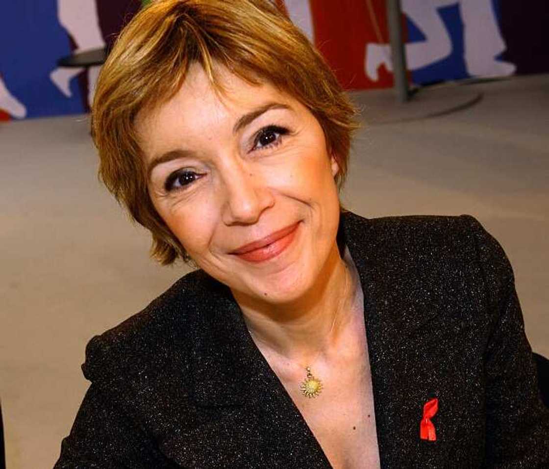 Tout sur Isabelle Martinet, la journaliste vedette de Télématin Tout sur Isabelle Martinet, la journaliste vedette de Télématin