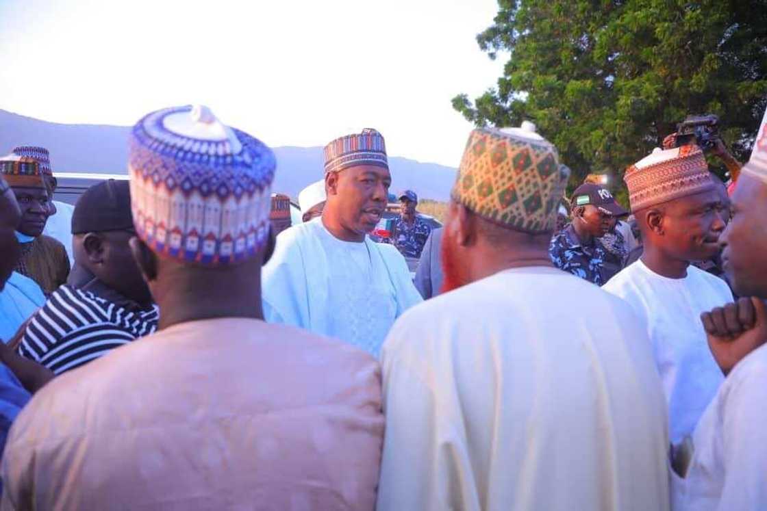 Gwamna Zulum wajen kaddamar da ayyuka Gwamna Zulum wajen kaddamar da ayyuka