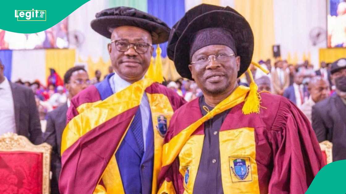 UNIPORT has conferred honours on Governor Ahmadu Fintiri of Adamawa and FCT Minister Nyesom Wike. UNIPORT has conferred honours on Governor Ahmadu Fintiri of Adamawa and FCT Minister Nyesom Wike.