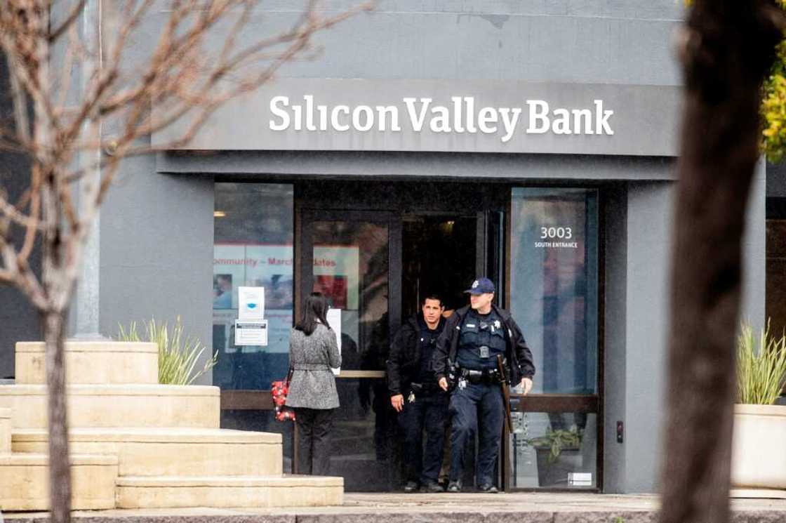 US authorities swooped in and seized the assets of SVB, a key lender to US startups since the 1980s, after a run on deposits made it no longer tenable for the medium-sized bank to stay afloat on its own US authorities swooped in and seized the assets of SVB, a key lender to US startups since the 1980s, after a run on deposits made it no longer tenable for the medium-sized bank to stay afloat on its own