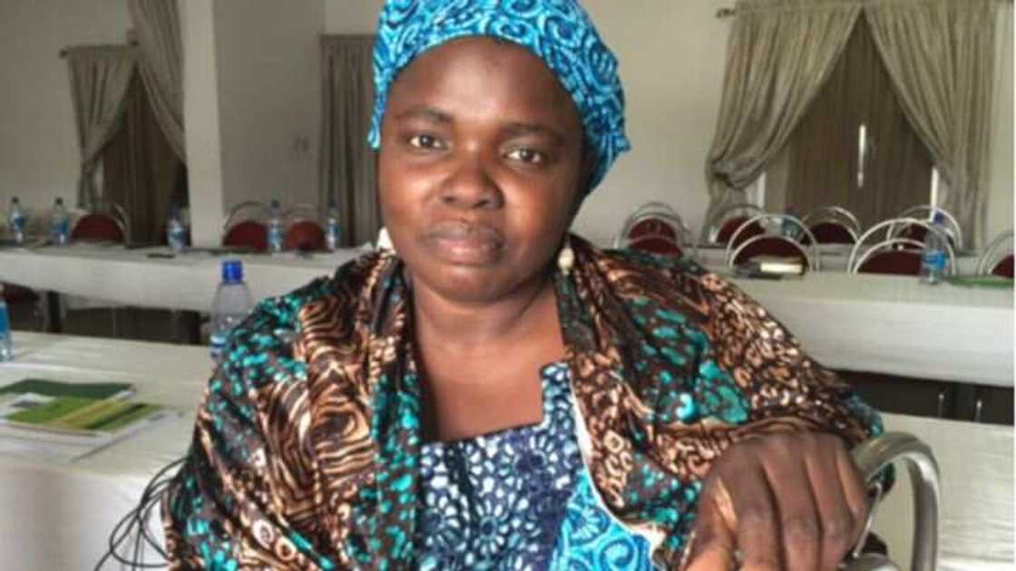 Gwamnatin Dubai ta gwangwaje Jaruma Saratu Daso da kyautar dalleliyar sabuwar mota Gwamnatin Dubai ta gwangwaje Jaruma Saratu Daso da kyautar dalleliyar sabuwar mota