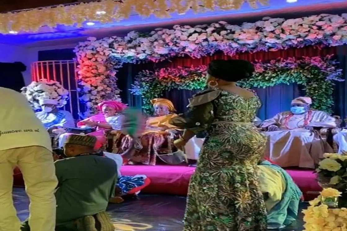 Hotunan kasaitacciyar liyafar da masarautar Ibira ta shiryawa Adama Indimi da angonta