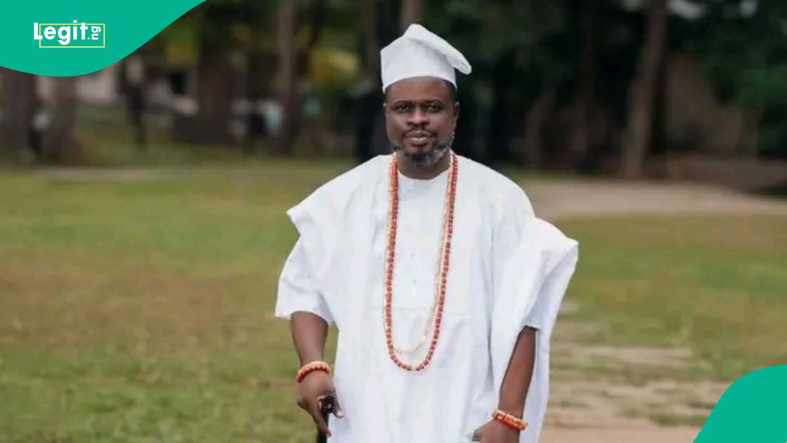 Sisi Alagbo's husband turns to God after viral controversy, shares video