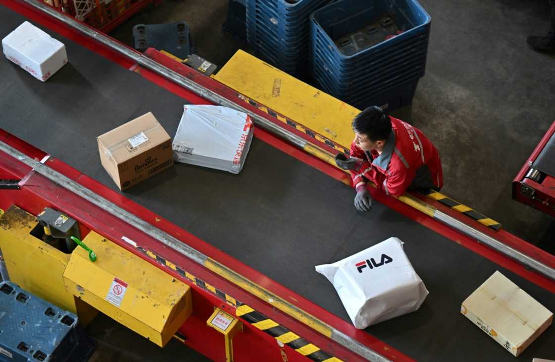 The growth of retail sales slowed again in China