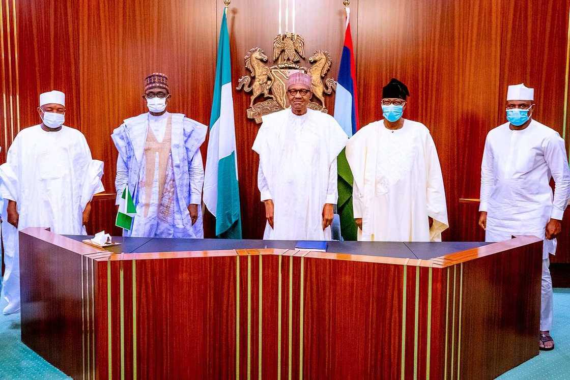 Shugaba Buhari ya karab bakuncin sabbin 'yan APC, Daniels da Bankole a fadarsa Shugaba Buhari ya karab bakuncin sabbin 'yan APC, Daniels da Bankole a fadarsa