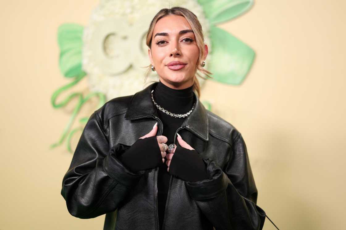 Brianna LaPaglia poses in a black ensemble Brianna LaPaglia poses in a black ensemble