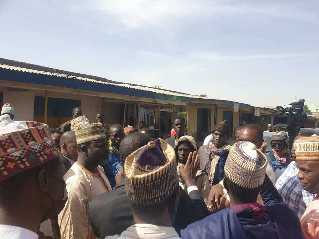 Masu zanga-zanga Masu zanga-zanga