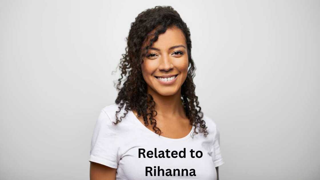 A woman displaying white lie shirt ideas A woman displaying white lie shirt ideas