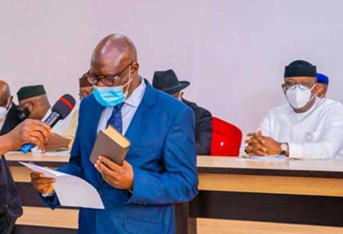 Babban Jojin jihar Ekiti, Oyewole Adeyeye. Babban Jojin jihar Ekiti, Oyewole Adeyeye.