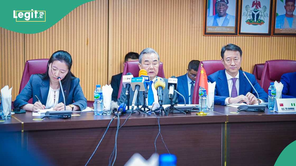 China, Nigeria signs five deals, list emerges China, Nigeria signs five deals, list emerges
