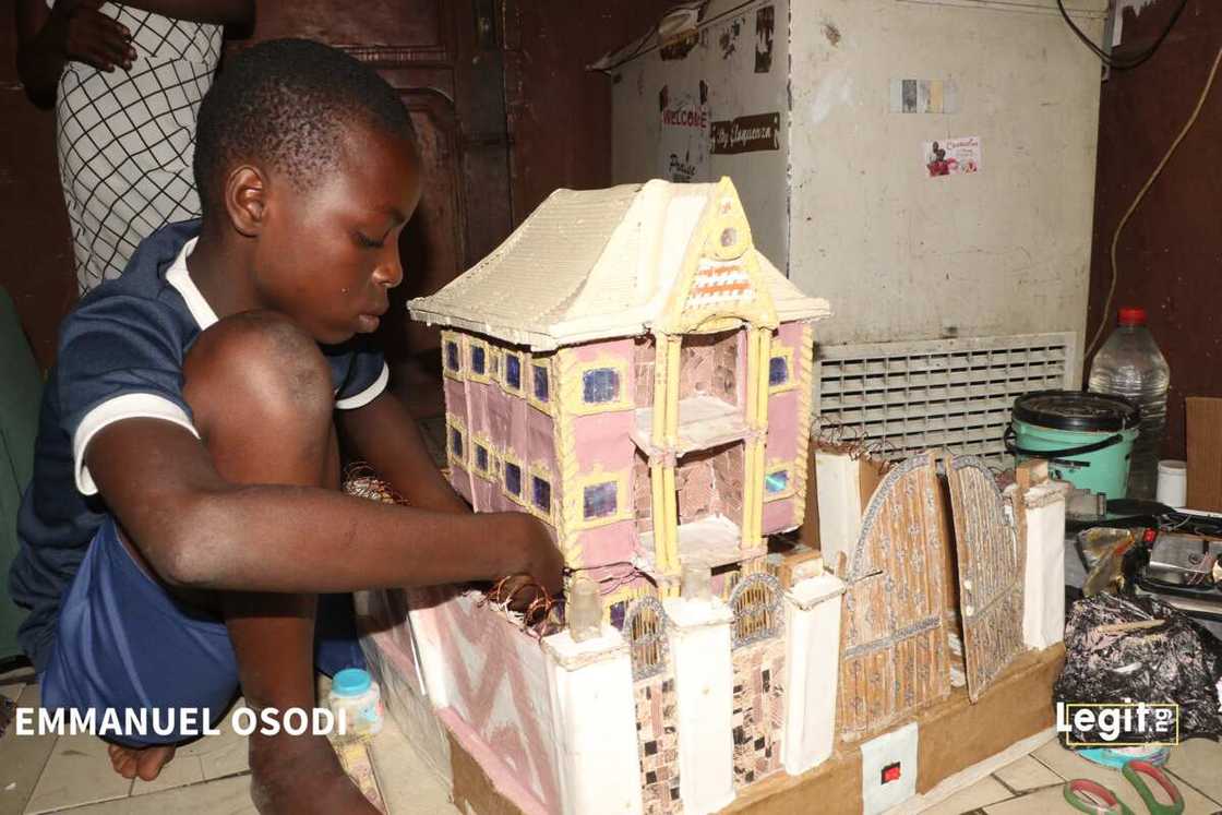 Meet Sikiru Adeyemi, the JSS1 student who designed a house from waste items