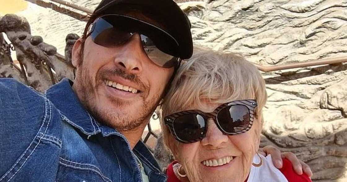 Hotunan matashi mai shekaru 35 ya yi wuff da tsohuwa mai shekaru 80 Hotunan matashi mai shekaru 35 ya yi wuff da tsohuwa mai shekaru 80