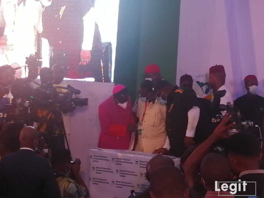 LIVE UPDATES: Anambra Governorship Election Candidates Unite to Sign Peace Accord in Awka LIVE UPDATES: Anambra Governorship Election Candidates Unite to Sign Peace Accord in Awka