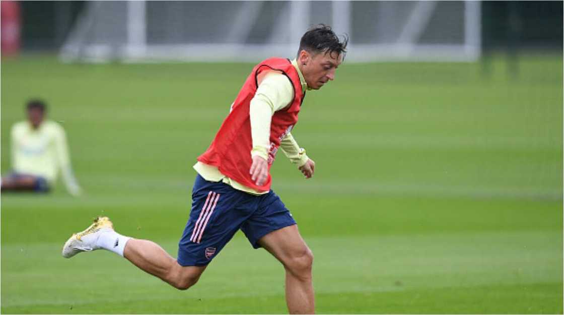 Mikel Arteta: Arsenal manager says Mesut Ozil’s future will be decided before January ends Mikel Arteta: Arsenal manager says Mesut Ozil’s future will be decided before January ends