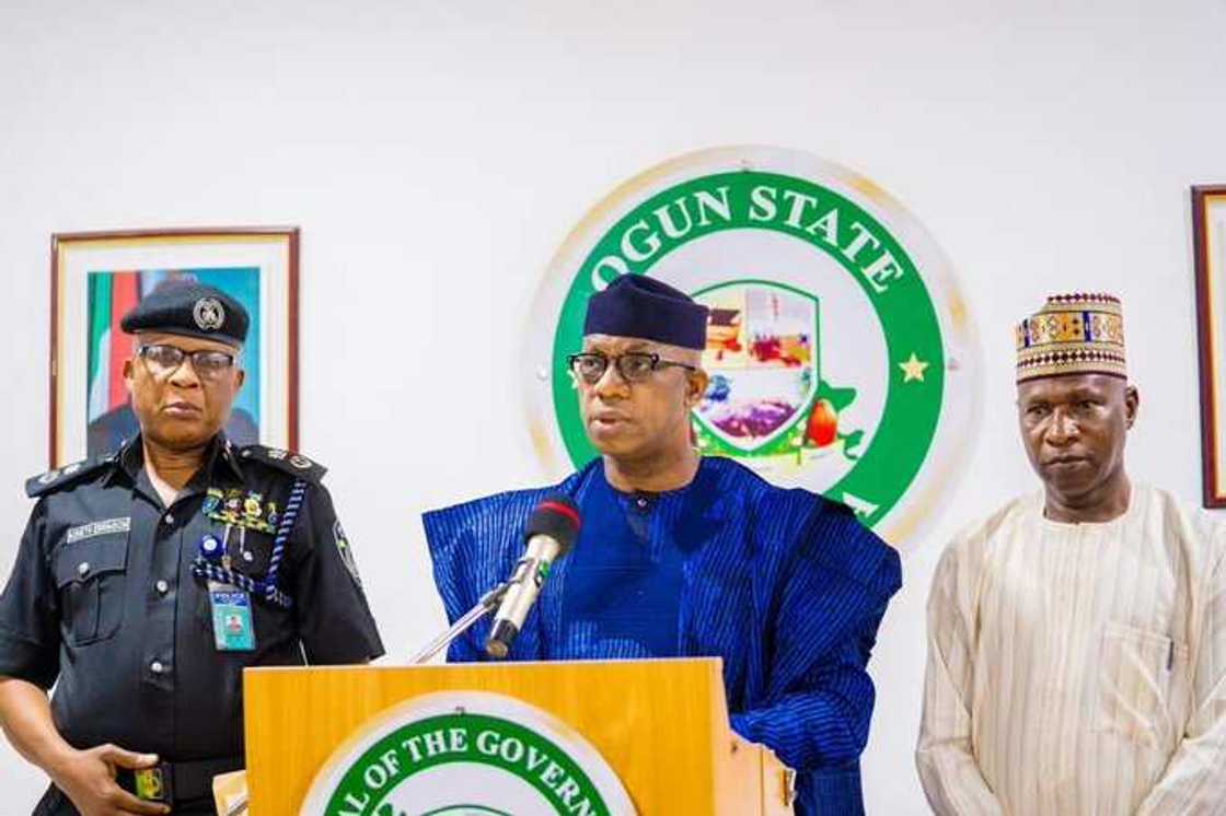 Anxiety in Ogun as herdsmen write 8 Ogun communities, plot fresh attacks after governor's visit to Buhari Anxiety in Ogun as herdsmen write 8 Ogun communities, plot fresh attacks after governor's visit to Buhari