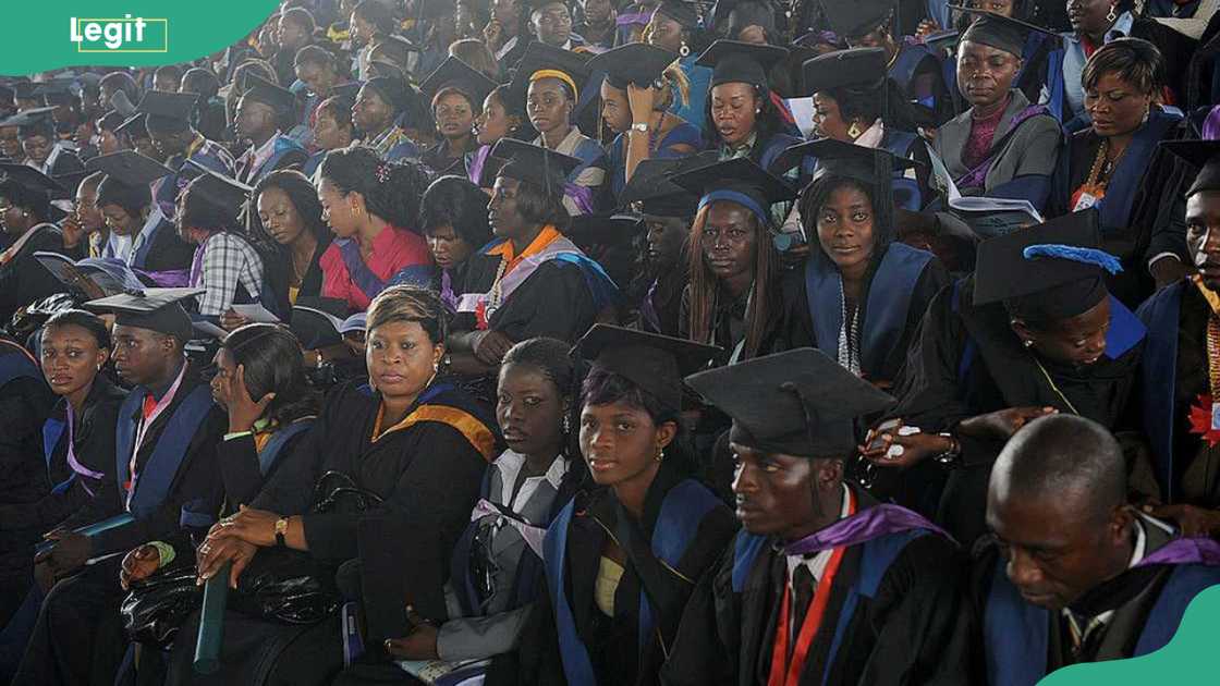 Graduate students listen to Nigerian President Goodluck Jonathan's (unseen) speech Graduate students listen to Nigerian President Goodluck Jonathan's (unseen) speech