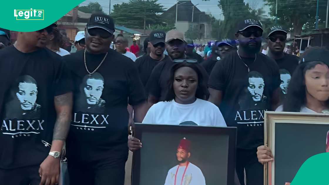 First video of Alexx Ekubo's body in Arochukwu surfaces, fans react