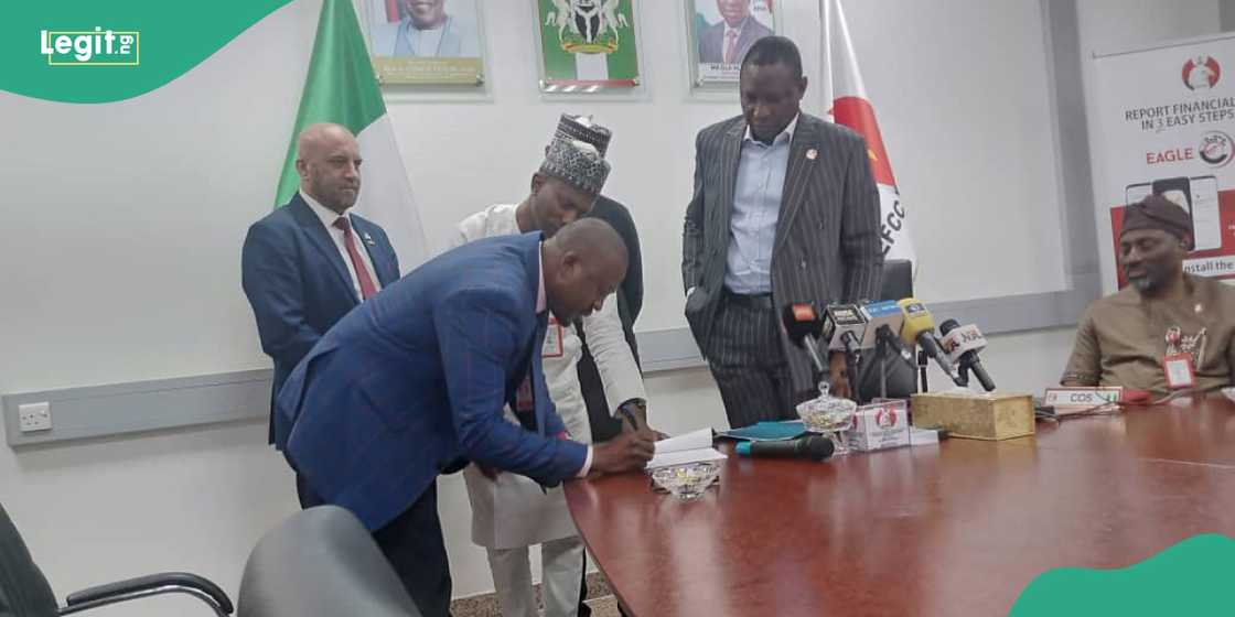 EFCC returns stolen $180,300, 53 cars to Canada EFCC returns stolen $180,300, 53 cars to Canada