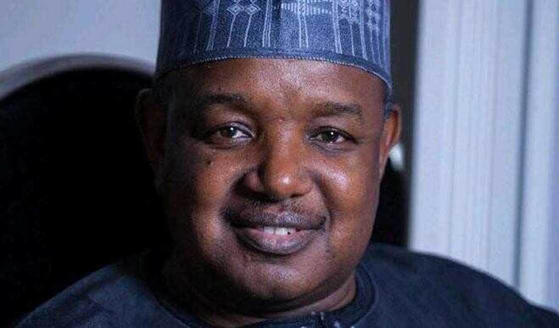 Gwamna Bagudu ya nada masu bashi shawara 140