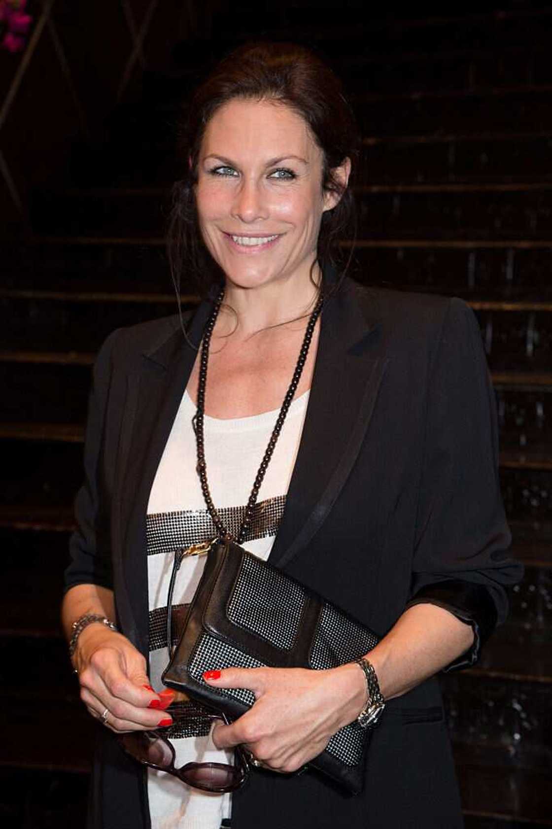 Astrid Veillon dont le compagnon est Gilles Astrid Veillon dont le compagnon est Gilles