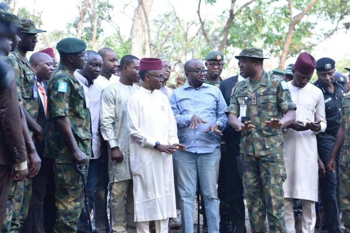 Gwamna El-Rufai ya yi alkawarin kawo karshen kashe-kashen mutane a Jihar Kaduna Gwamna El-Rufai ya yi alkawarin kawo karshen kashe-kashen mutane a Jihar Kaduna