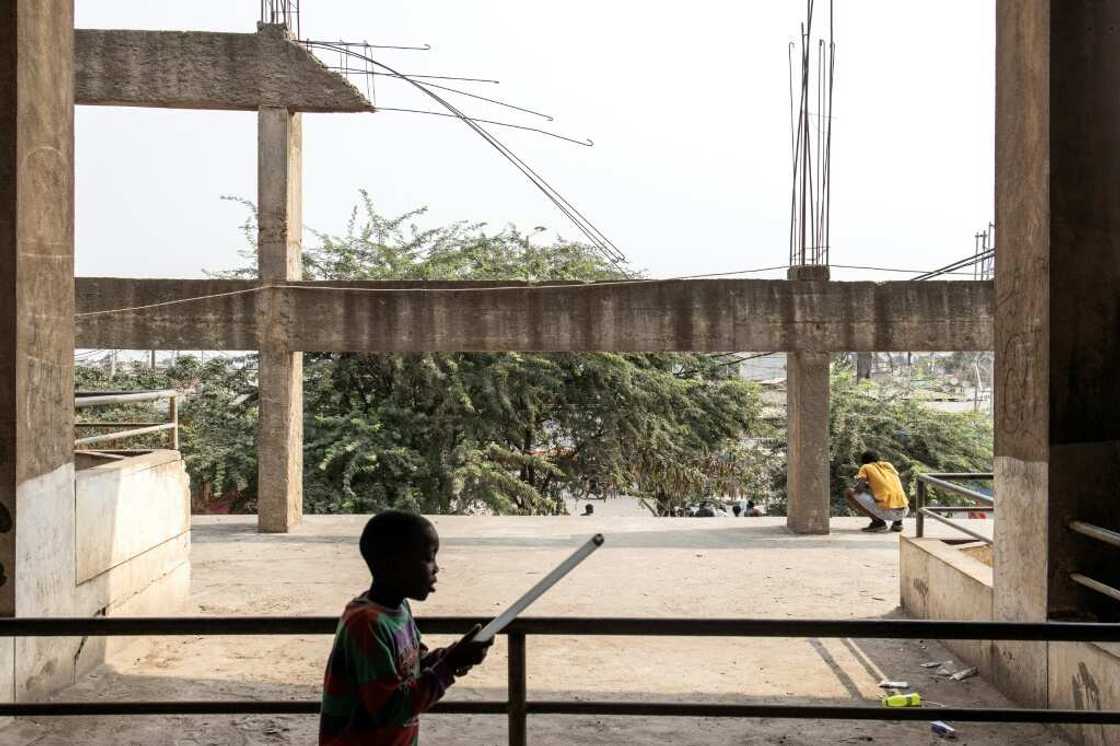 After independence in 1975, the MPLA came to power and banned bullfights After independence in 1975, the MPLA came to power and banned bullfights