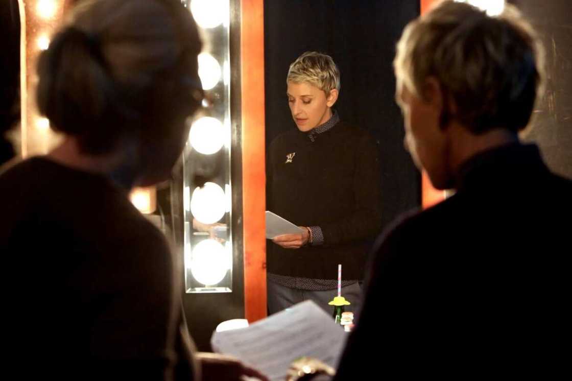 How tall is Ellen Degeneres? How tall is Ellen Degeneres?