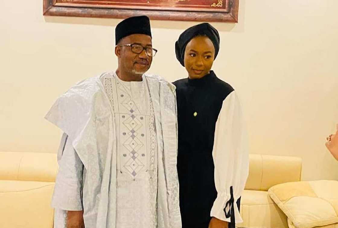 Kyawawan hotunan 'yar gwamnan Bauchi yayin da ta zama cikakkiyar likita Kyawawan hotunan 'yar gwamnan Bauchi yayin da ta zama cikakkiyar likita