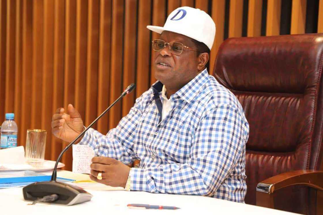 Ministan ayyuka, David Umahi. Ministan ayyuka, David Umahi.