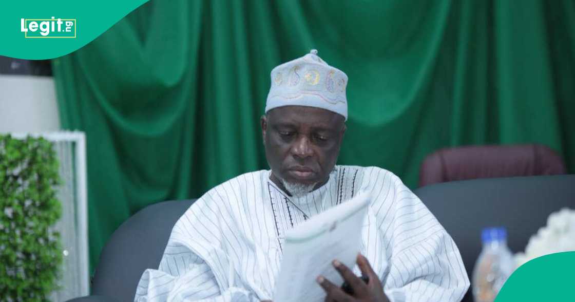 Farfesa Oloyede. Farfesa Oloyede.