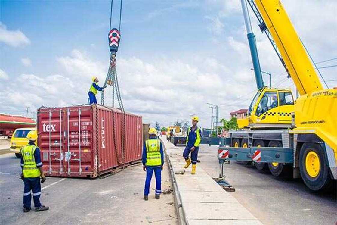 Six persons feared killed as truck falls on taxi in Lagos