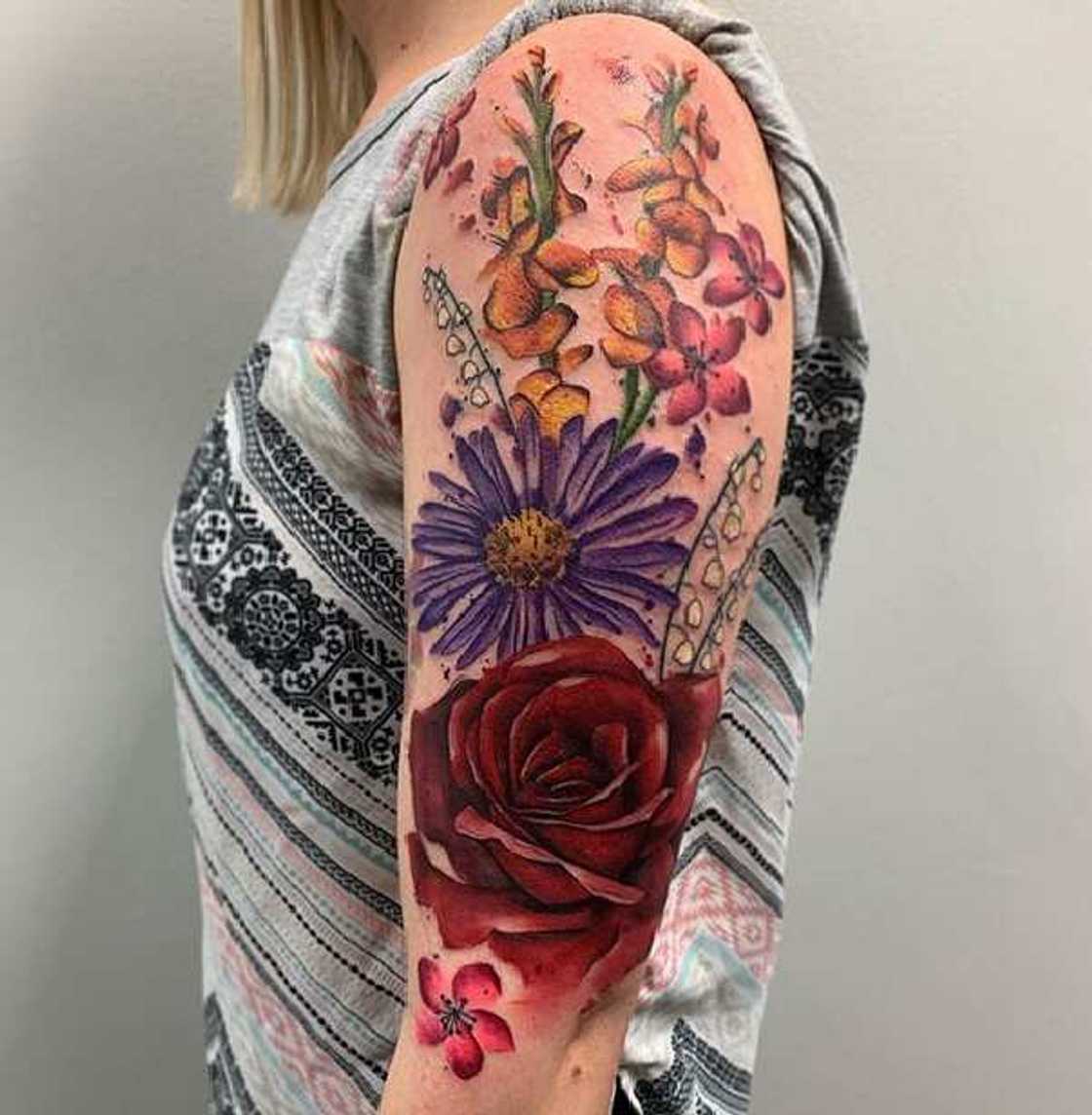 Rose tattoo design Rose tattoo design