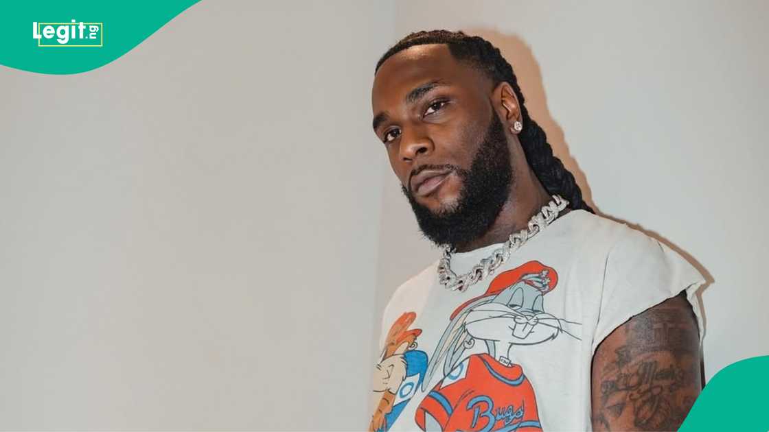 Reactions trail alleged video of Burna Boy and his team at a restaurant Reactions trail alleged video of Burna Boy and his team at a restaurant