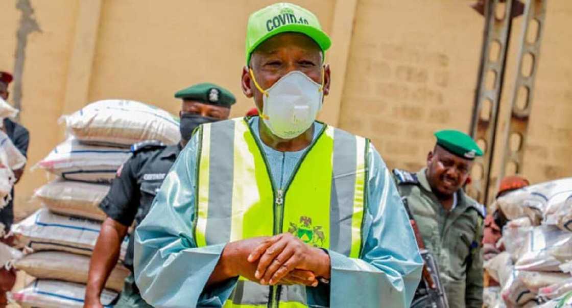 Ciyar da 'yan makaranta: Ganduje yana kashe N4bn kowacce shekara - Kwamishina Ciyar da 'yan makaranta: Ganduje yana kashe N4bn kowacce shekara - Kwamishina