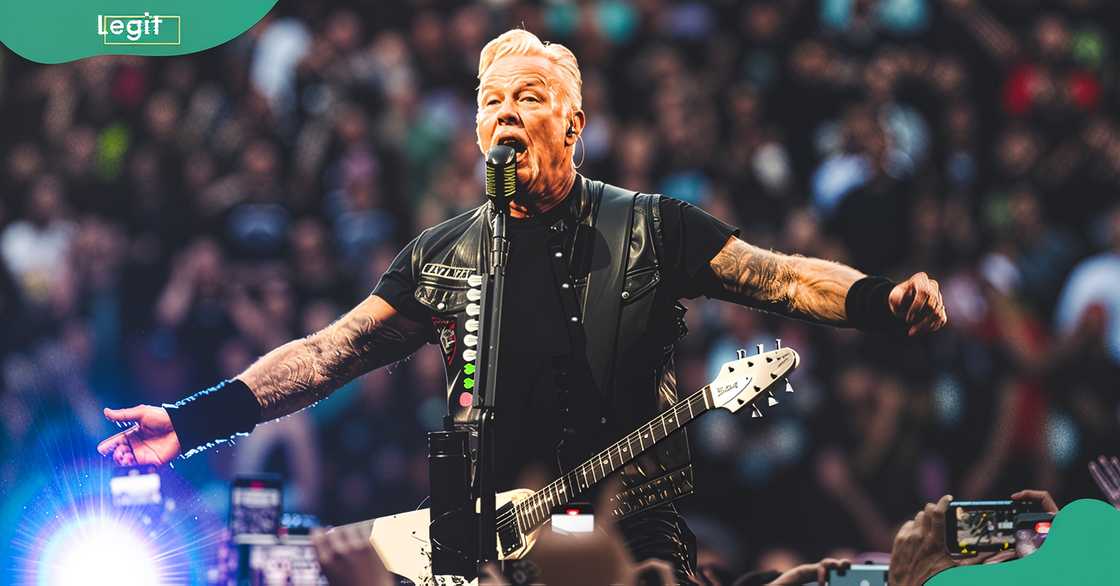 James Hetfield performs on stage at Estadio Cívitas Metropolitano James Hetfield performs on stage at Estadio Cívitas Metropolitano