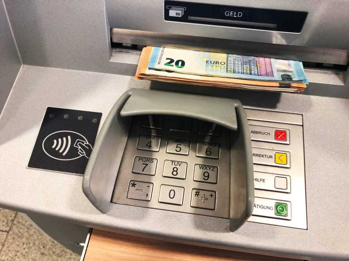 distributeur de billets à proximité distributeur de billets à proximité