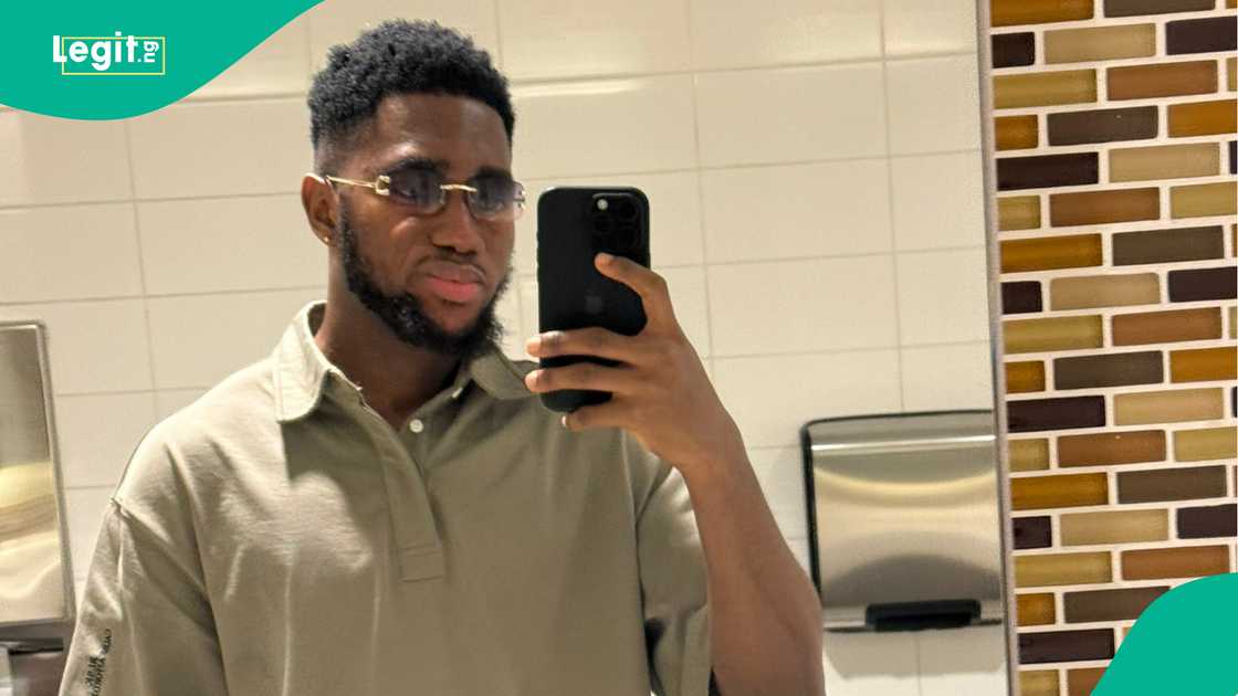 Life coach slams VeryDarkMan for fighting Mr Jollof on aeroplane, shares what he should have done Life coach slams VeryDarkMan for fighting Mr Jollof on aeroplane, shares what he should have done