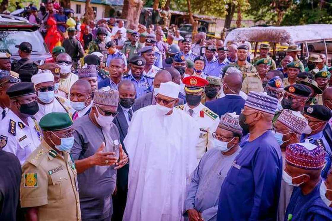 The Minister of Interior, Ogbeni Rauf Aregbesola, the medium security correctional facility in Kuje, Abuja, gunmen, inmates