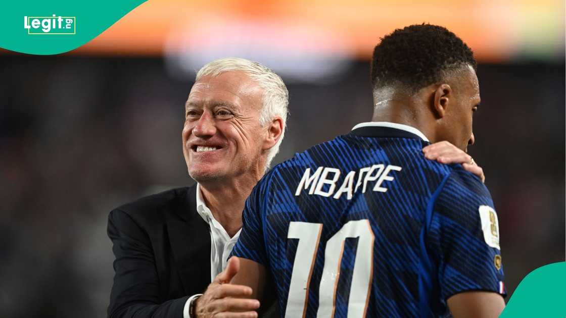 Didier Deschamps, Kylian Mbappe, FIFA, World Cup, France, Iraq, Philadelphia Stadium. Didier Deschamps, Kylian Mbappe, FIFA, World Cup, France, Iraq, Philadelphia Stadium.