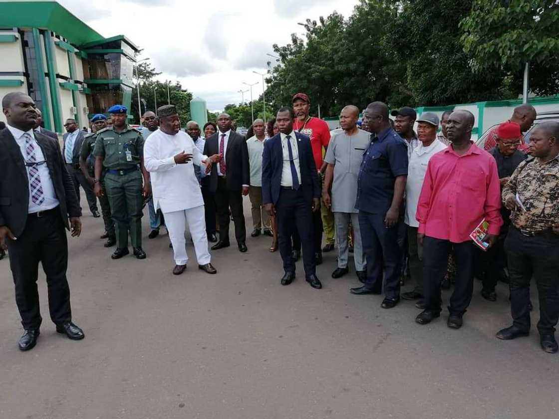 Governor Ugwuanyi unveils newly procured security vehicles in Enugu Governor Ugwuanyi unveils newly procured security vehicles in Enugu