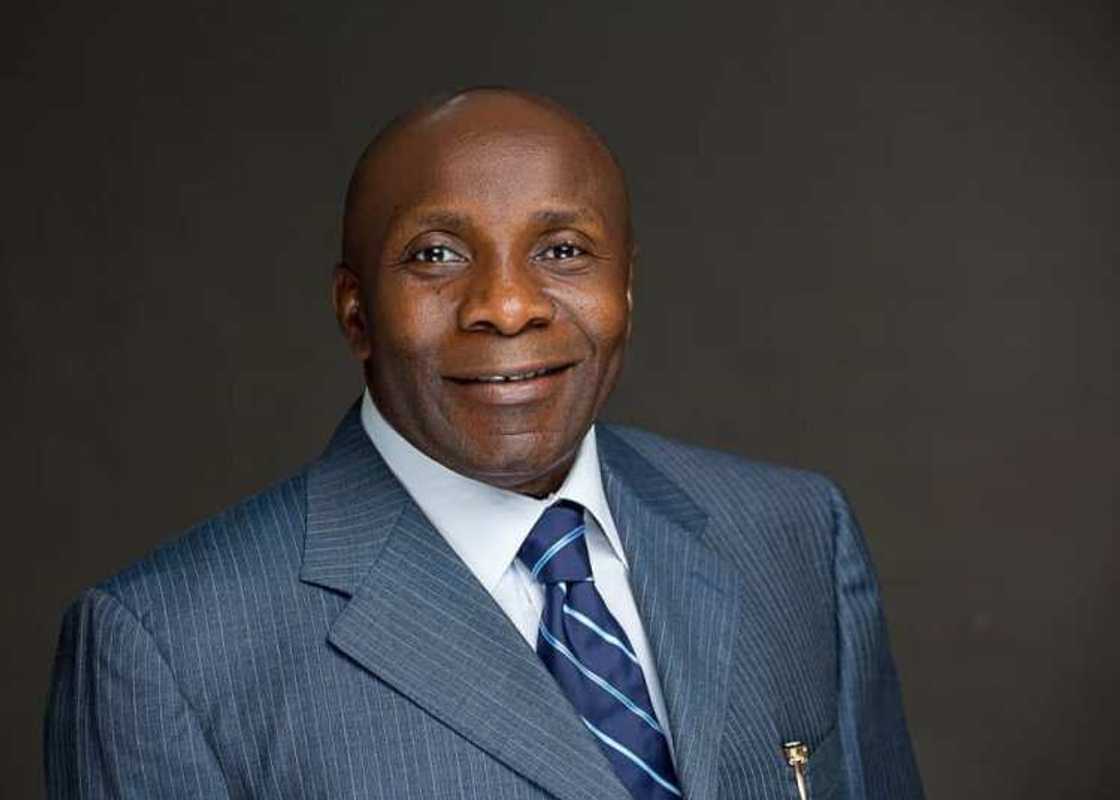 Sakataren riko na APC ya yi murabasu Sakataren riko na APC ya yi murabasu