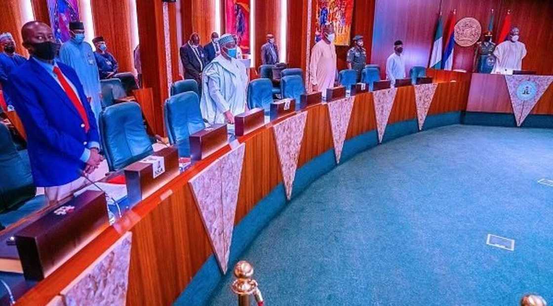 Da duminsa: Buhari, ministoci da shugabannin tsaro suna taron NSC Da duminsa: Buhari, ministoci da shugabannin tsaro suna taron NSC