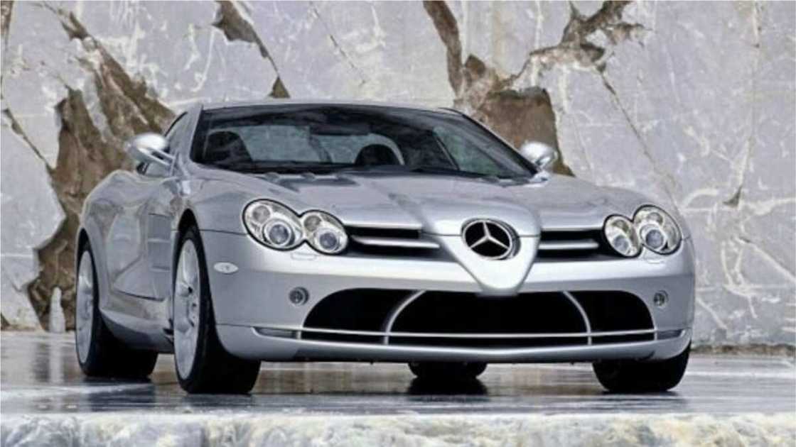 Babur din zinari: Hotunan kasaitattun ababen hawan Shugaba Donald Trump Babur din zinari: Hotunan kasaitattun ababen hawan Shugaba Donald Trump