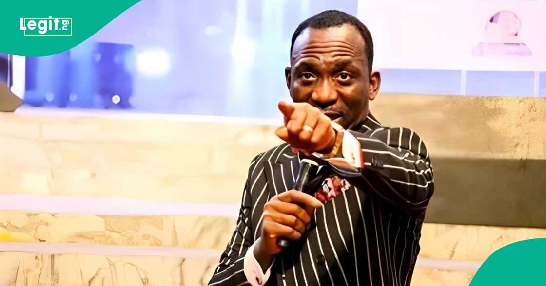Video trends as Pastor Enenche rejects N30m donation from Kebbi governor Video trends as Pastor Enenche rejects N30m donation from Kebbi governor